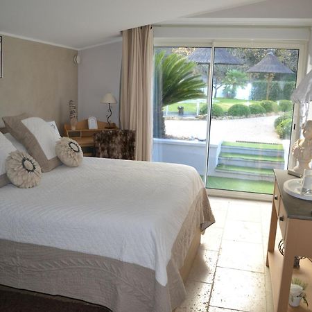 Le Refuge Bed and Breakfast Mornas Buitenkant foto