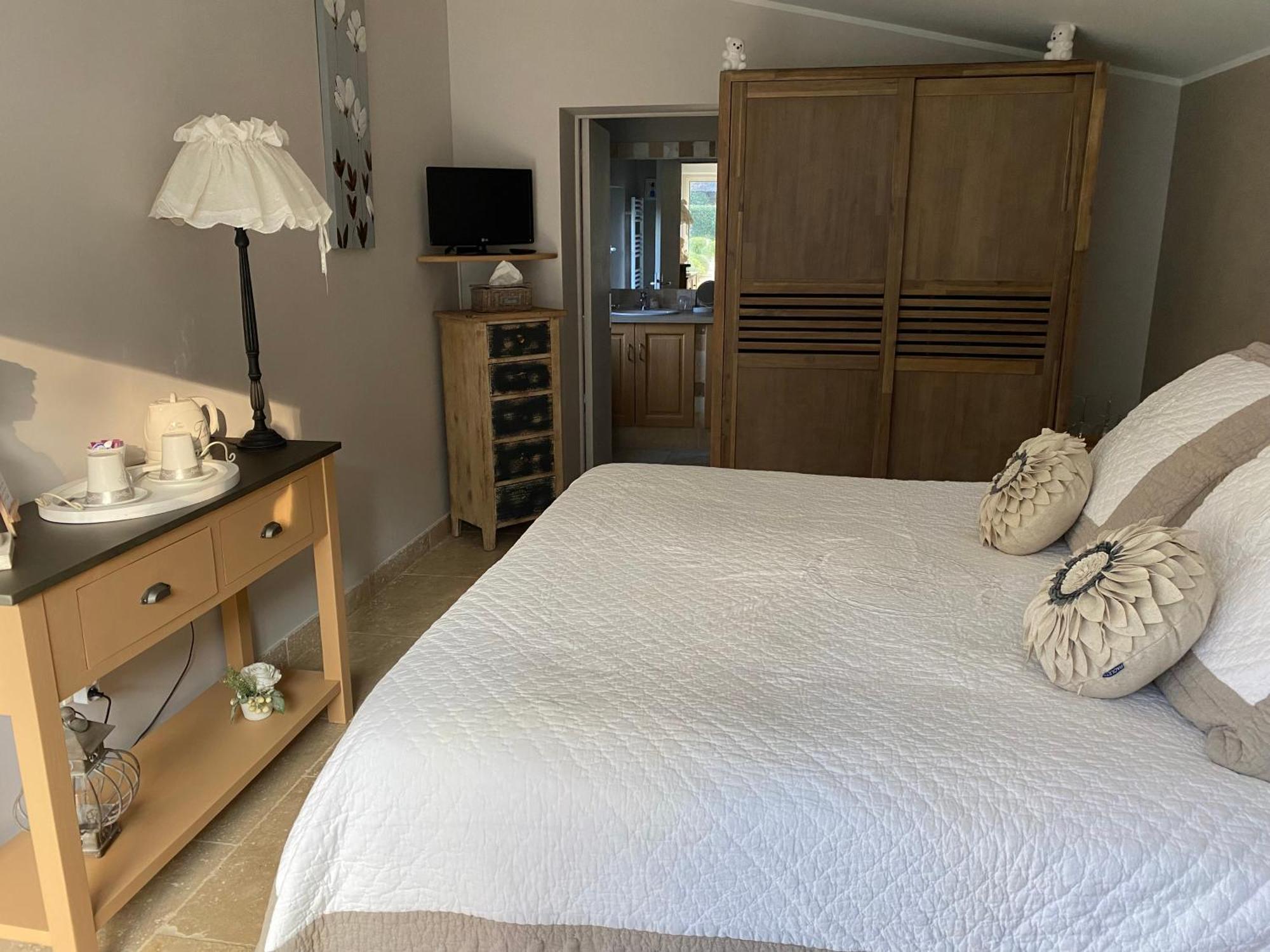 Le Refuge Bed and Breakfast Mornas Buitenkant foto